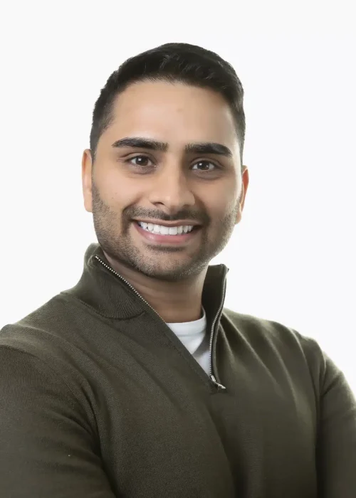 Dr Ravi Desai, cosmetic dentist at Pine Dental Dr Ravi Desai, cosmetic dentist at Pine Dental